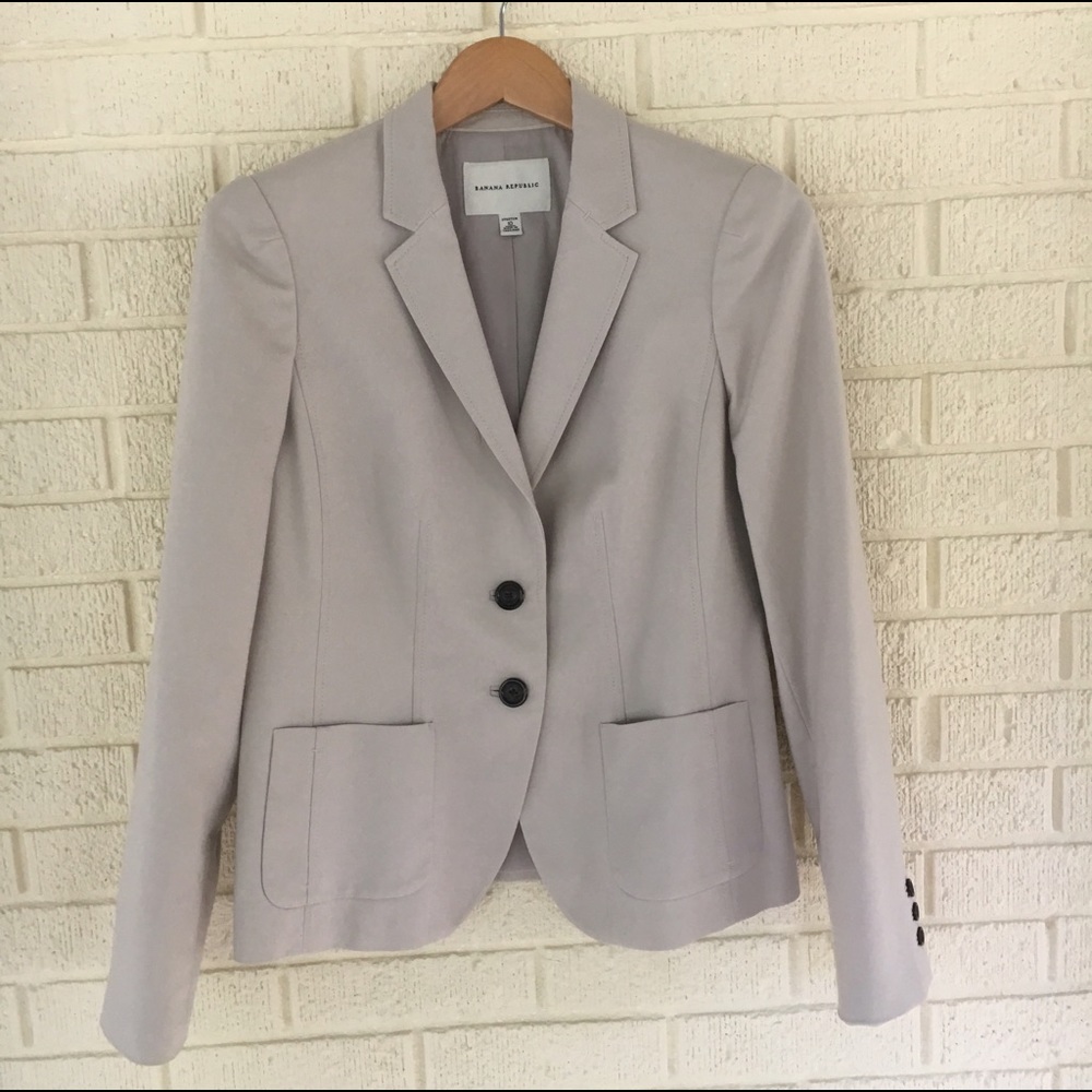 Banana Republic skirt suit